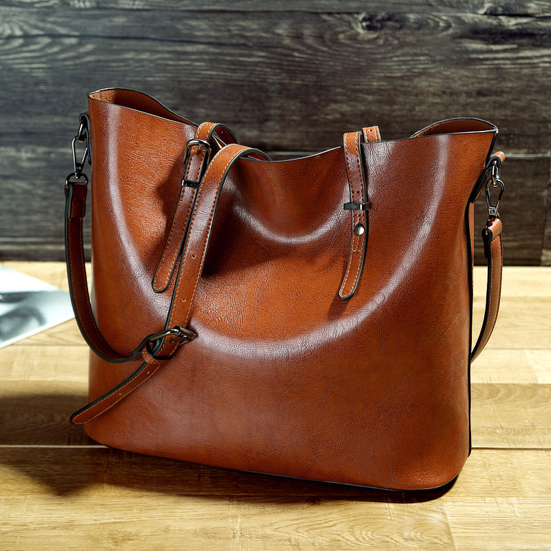 Oil-Wax Finish Large-Capacity Tote Bag — product image 3