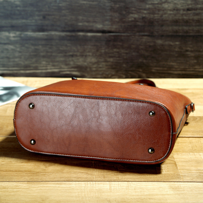 Oil-Wax Finish Large-Capacity Tote Bag — product image 7